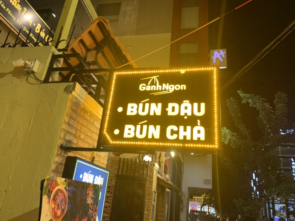 Biển led vẫy quảng cáo nhà hàng tại Bắc Ninh